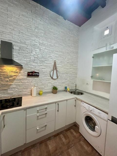 Gatu Casa Lola , " Preferente Mayores De 25 Anos Y Familias " El Puerto de Santa María Εξωτερικό φωτογραφία